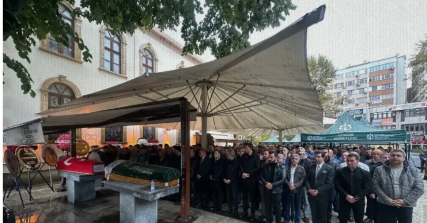 Sevgi Akdağ Son Yolculuğuna Uğurlandı: Halk Kürsüsü Ailesi Acıyı Paylaştı