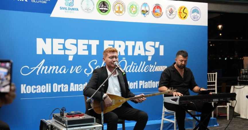 Kocaeli Büyükşehir’den Bozkırın Tezenesi’ne vefa gecesi