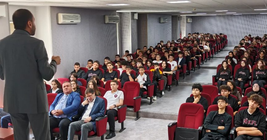 ŞEHİT ÖZCAN KAN FEN LİSESİ’NDE MEVLİD-İ NEBİ HAFTASI PROGRAMI DÜZENLENDİ